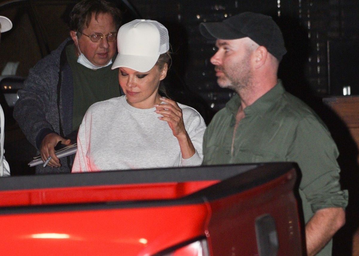 Pamela Anderson Out For Dinner With Her Son Brandon Thomas Lee And Assistant Jonathan Nobu Malibu