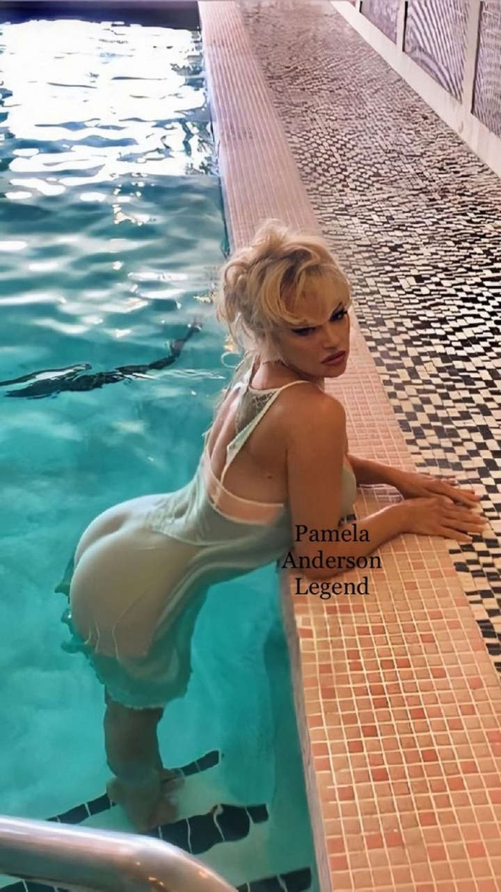 Pamela Anderson Photoshoot