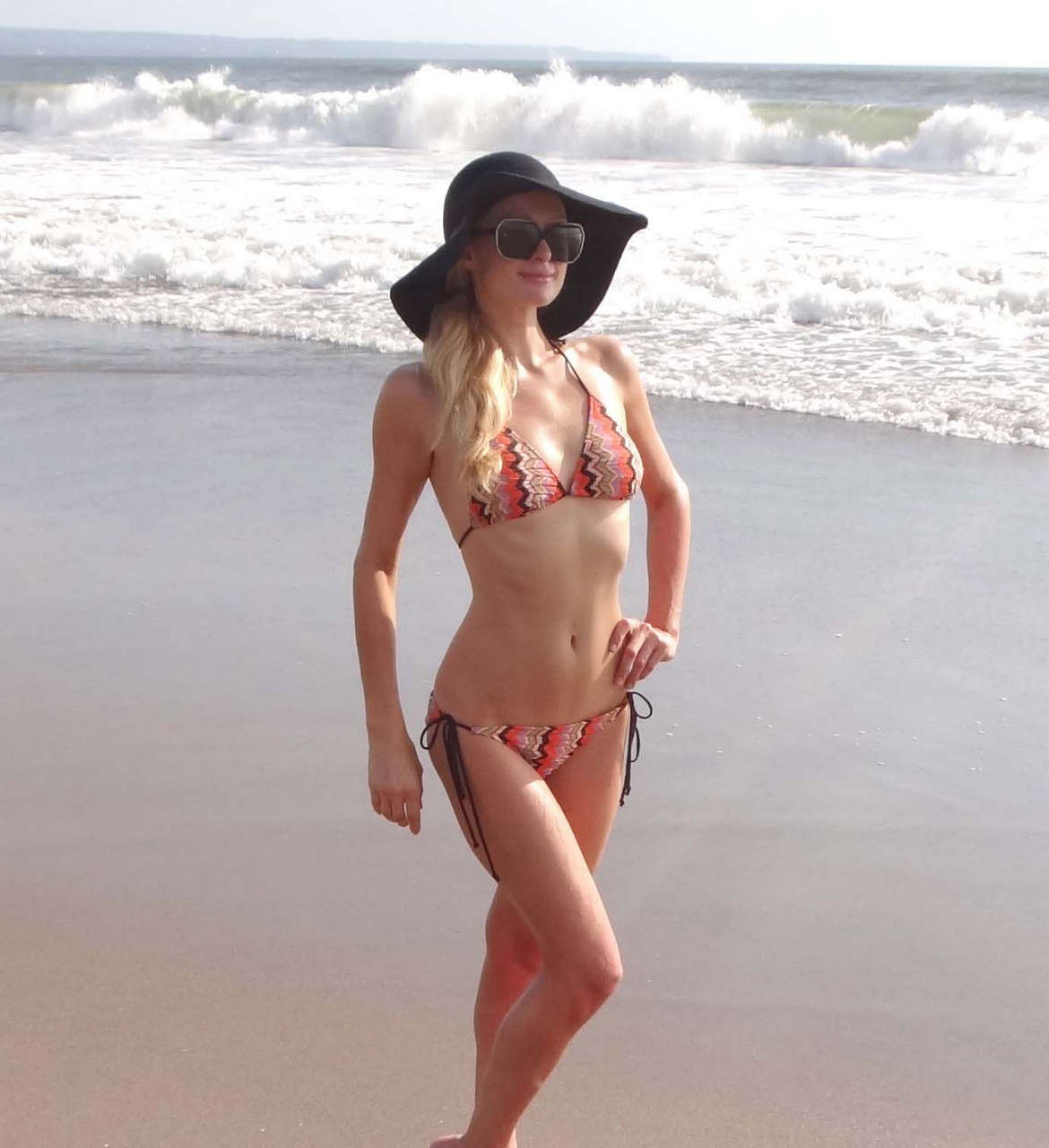 Paris Hilton Hot Bikini Candids Bali