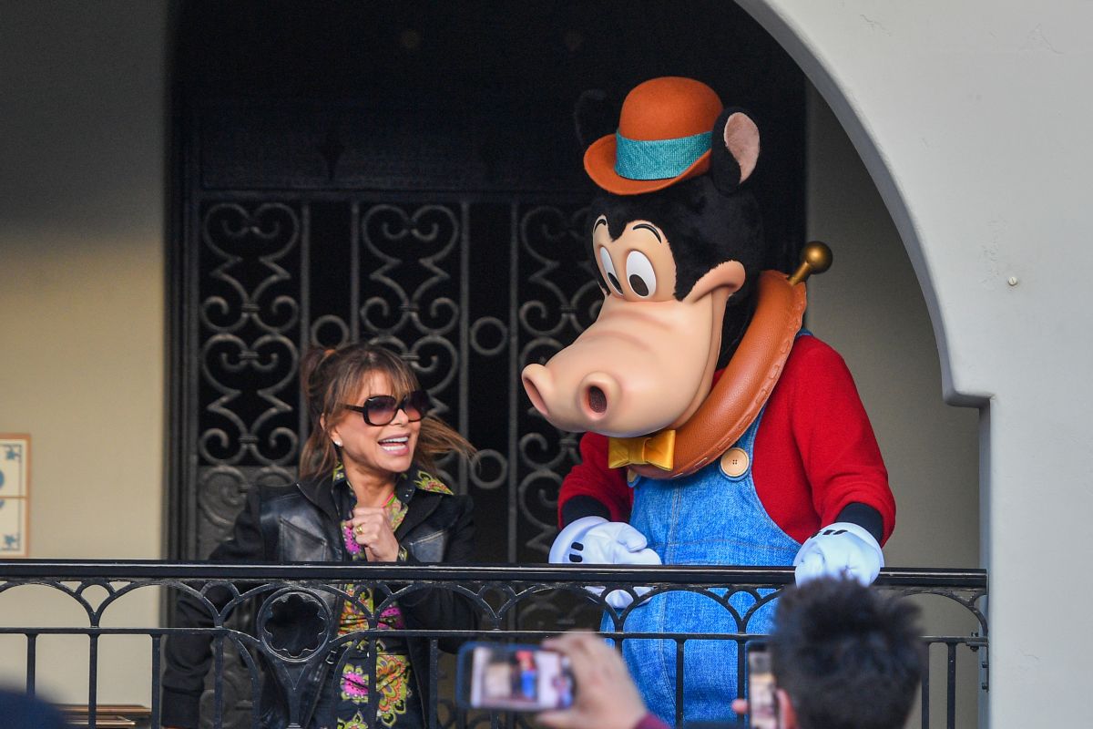 Paula Abdul Out Disneyland With Mystery Man