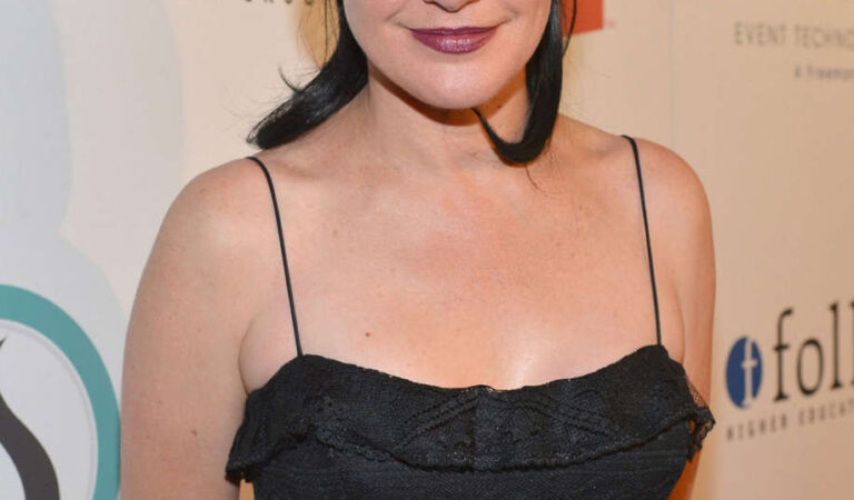 Pauley Perrette Thirst Project 3rd Annual Gala Beverly Hills (4 photos)