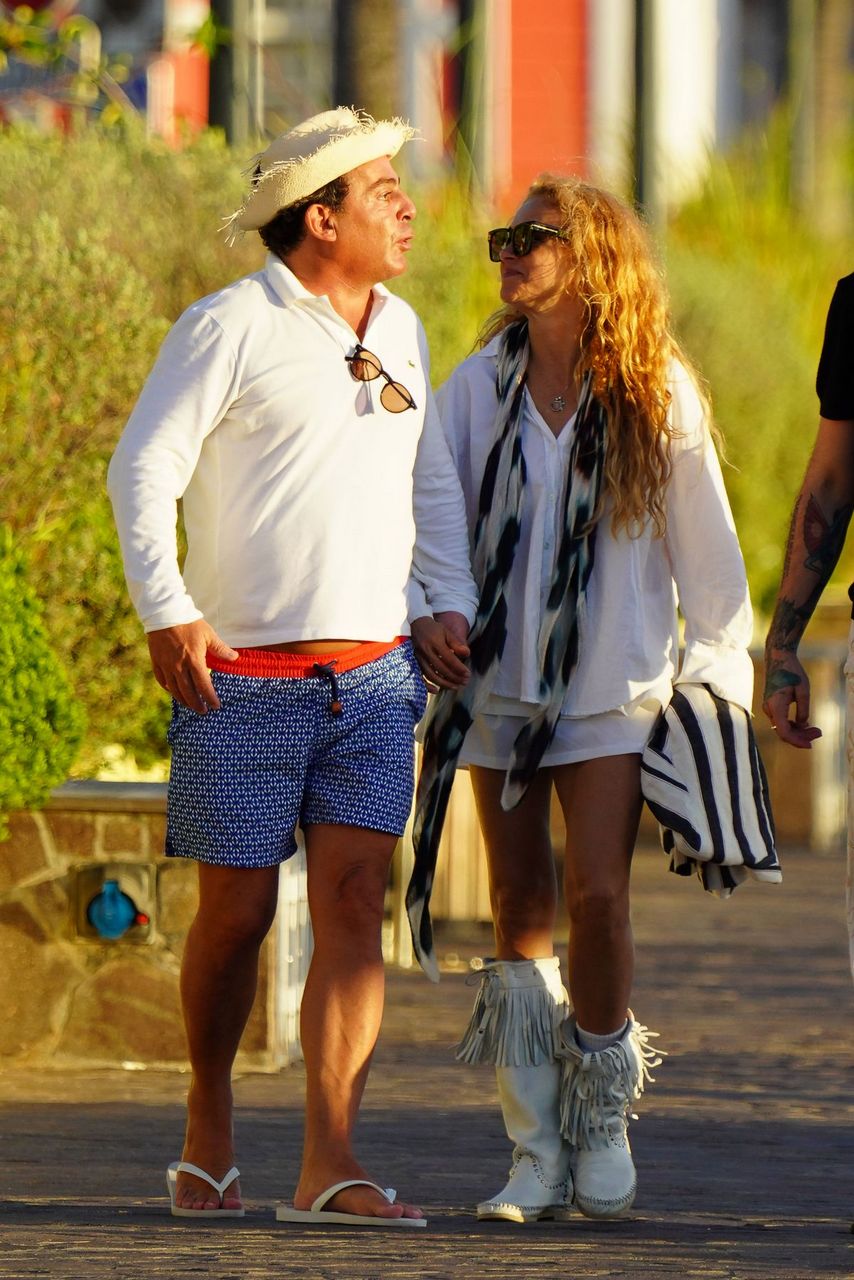 Paulina Rubio And Eugenio Lopez Alonso Out St Barths