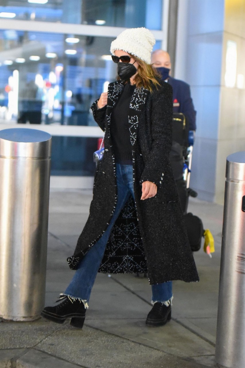 Penelope Cruz Arrives Jfk Airport New York