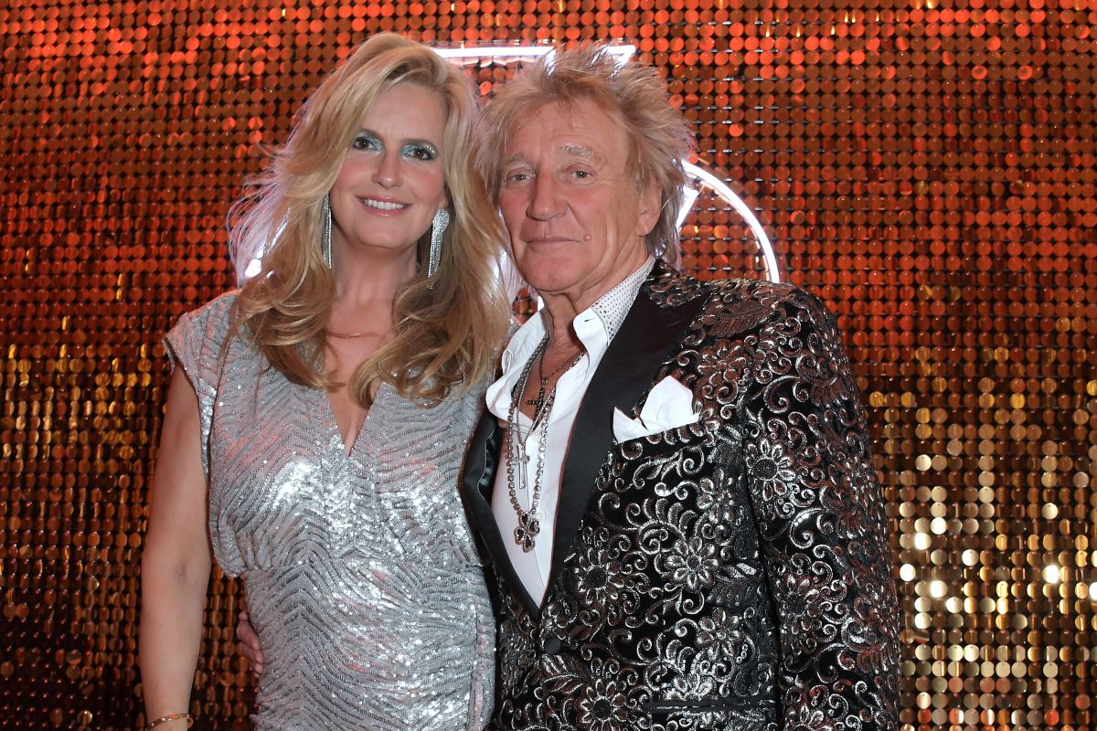 Penny Lancaster And Rod Stewart Annabel S 4th Anniversary 70s Party London