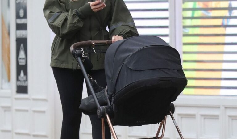 Perrie Edwards Out With Her Baby Wilmslow Cheshire (7 photos)