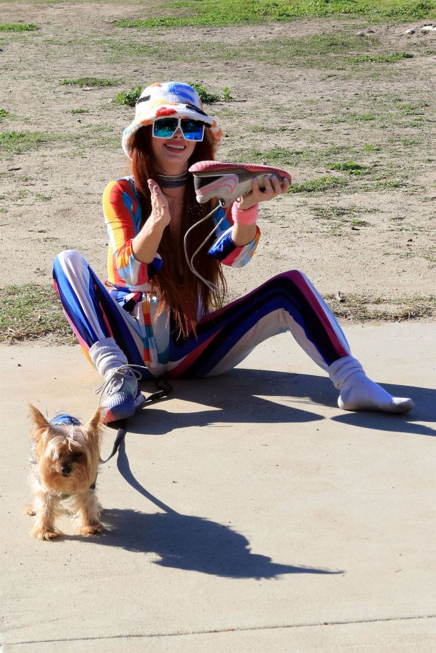 Phoebe Price Out Park With Her Dog Los Angeles