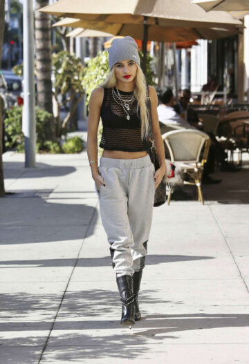 Pia Mia Perez Out About Los Angeles