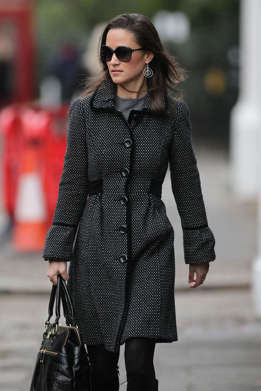 Pippa Middleton Morning Walk To Work London