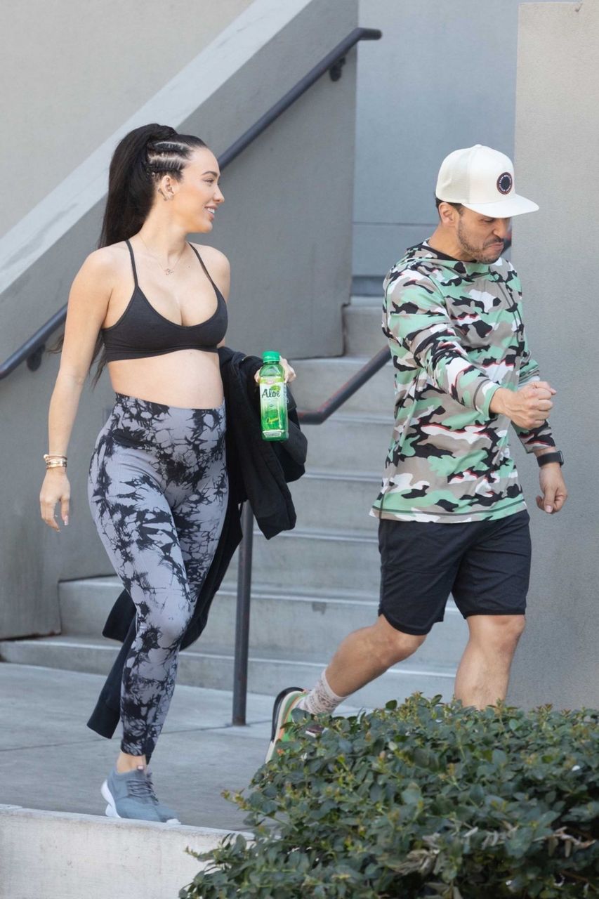Pregnant Bre Tiesi And Mario Guevara Leaves Phlexx Gym Los Angeles