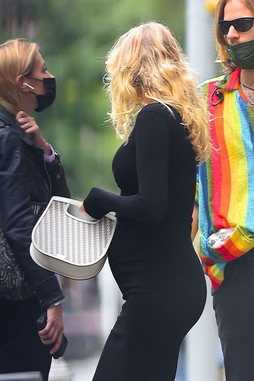 Pregnant Elsa Hosk Tom Daly Out For Coffee New York