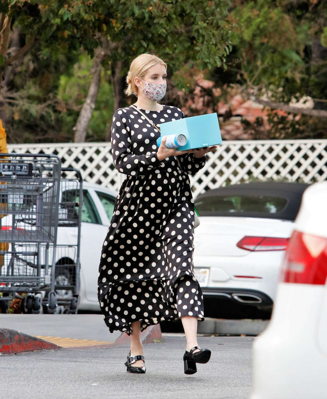 Pregnant Emma Roberts Out Shopping Los Angeles
