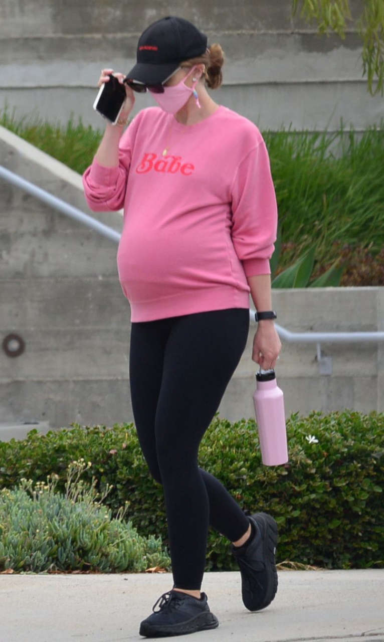 Pregnant Katherine Schwarzenegger Out Hiking Santa Monica