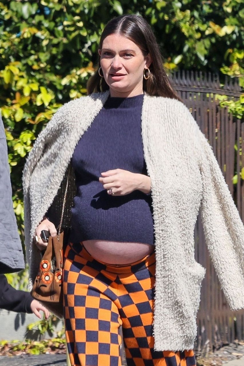 Pregnant Lauren Parsekian Out For Lunch Los Angeles
