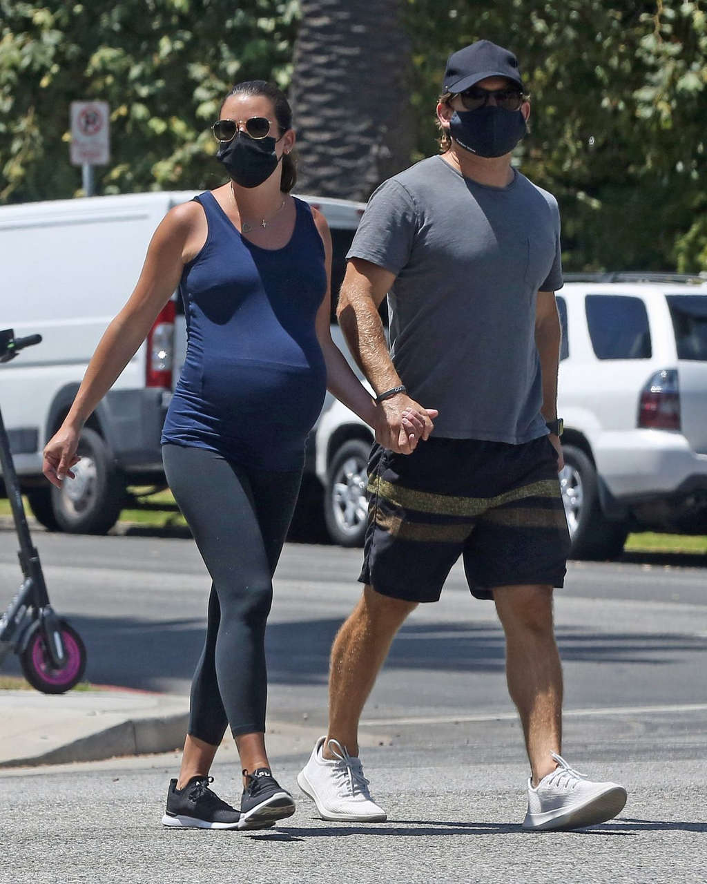 Pregnant Lea Michele Out Santa Monica