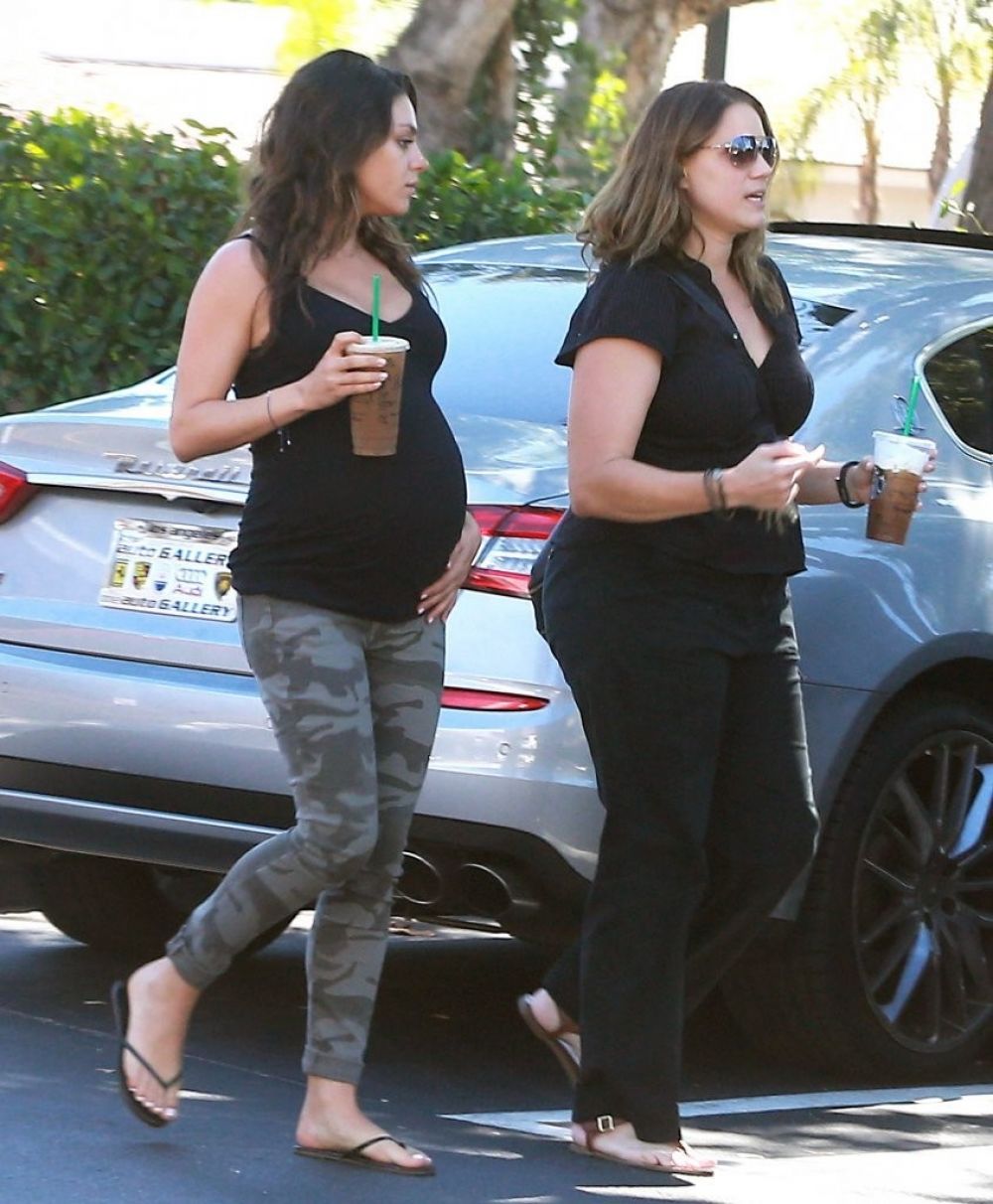 Pregnant Mila Kunis Tights Leaves Starbucks Studio City