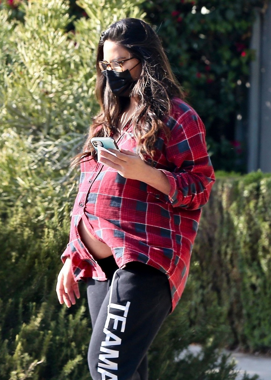 Pregnant Olivia Munn Out Los Angeles