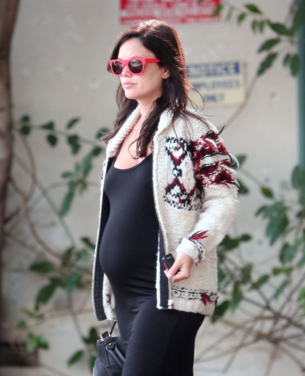 Pregnant Rachel Bilson Out About Sherman Oaks
