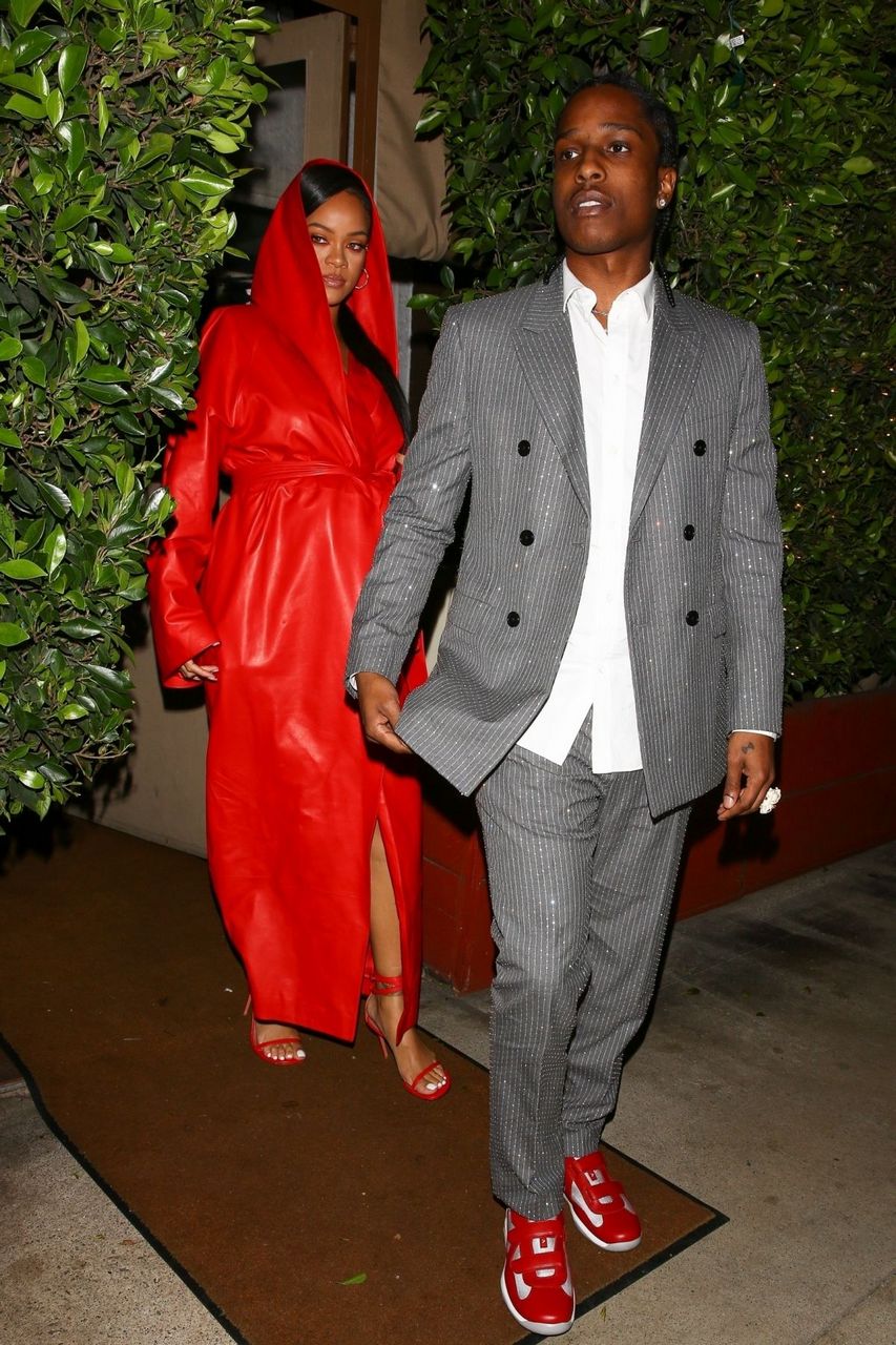 Pregnant Rihanna And Asap Rocky Out For Dinner Giorgio Baldi Santa Monica