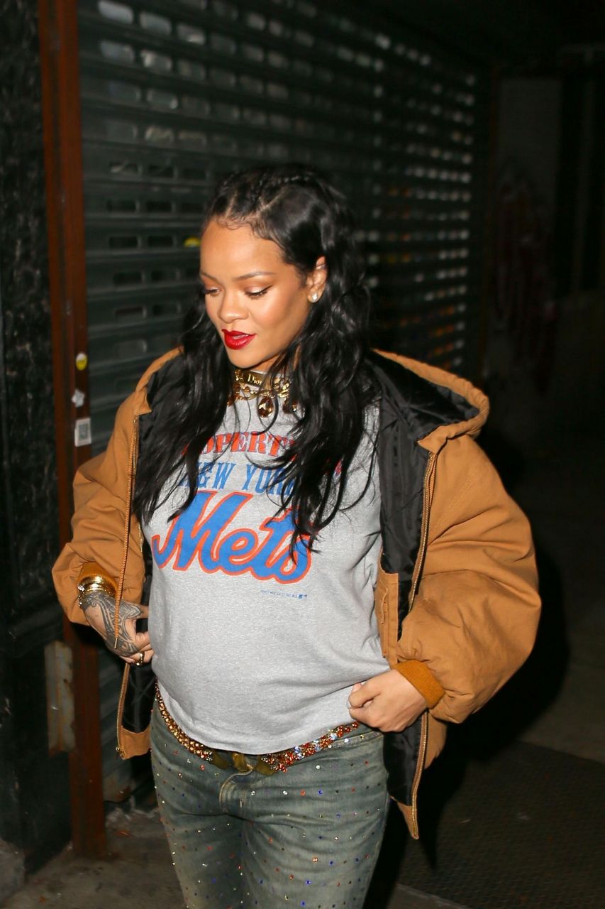 Pregnant Rihanna Night Out New York