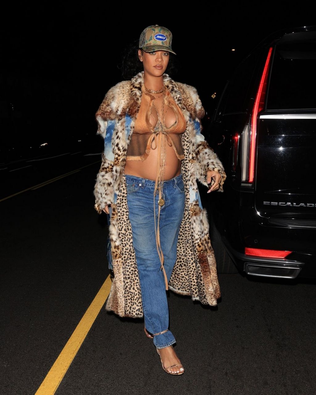 Pregnant Rihanna Out For Late Dinner Giorgio Baldi Santa Monica