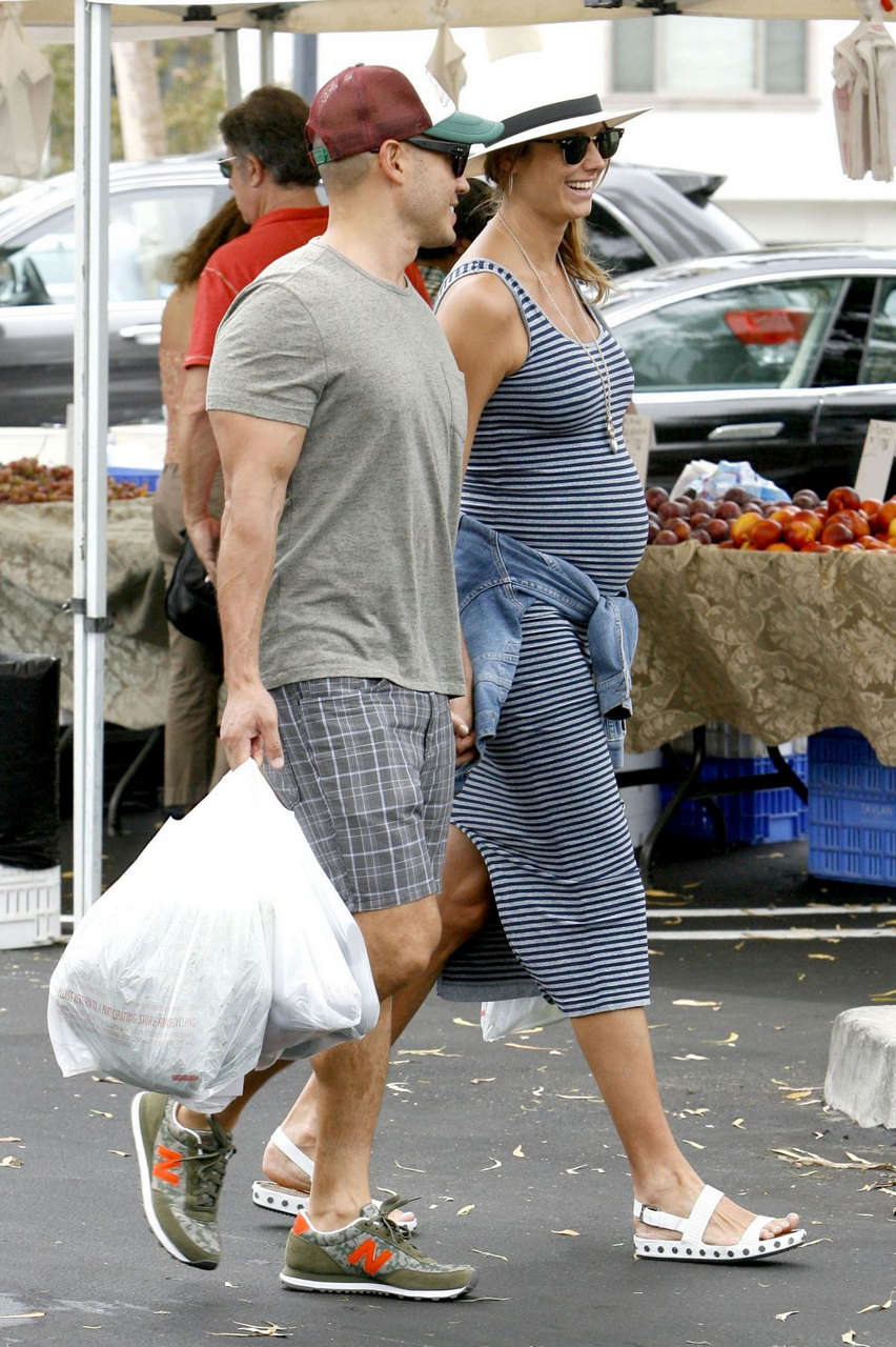 Pregnant Stacy Keibler Shopping Farmers Market Beverly Hills