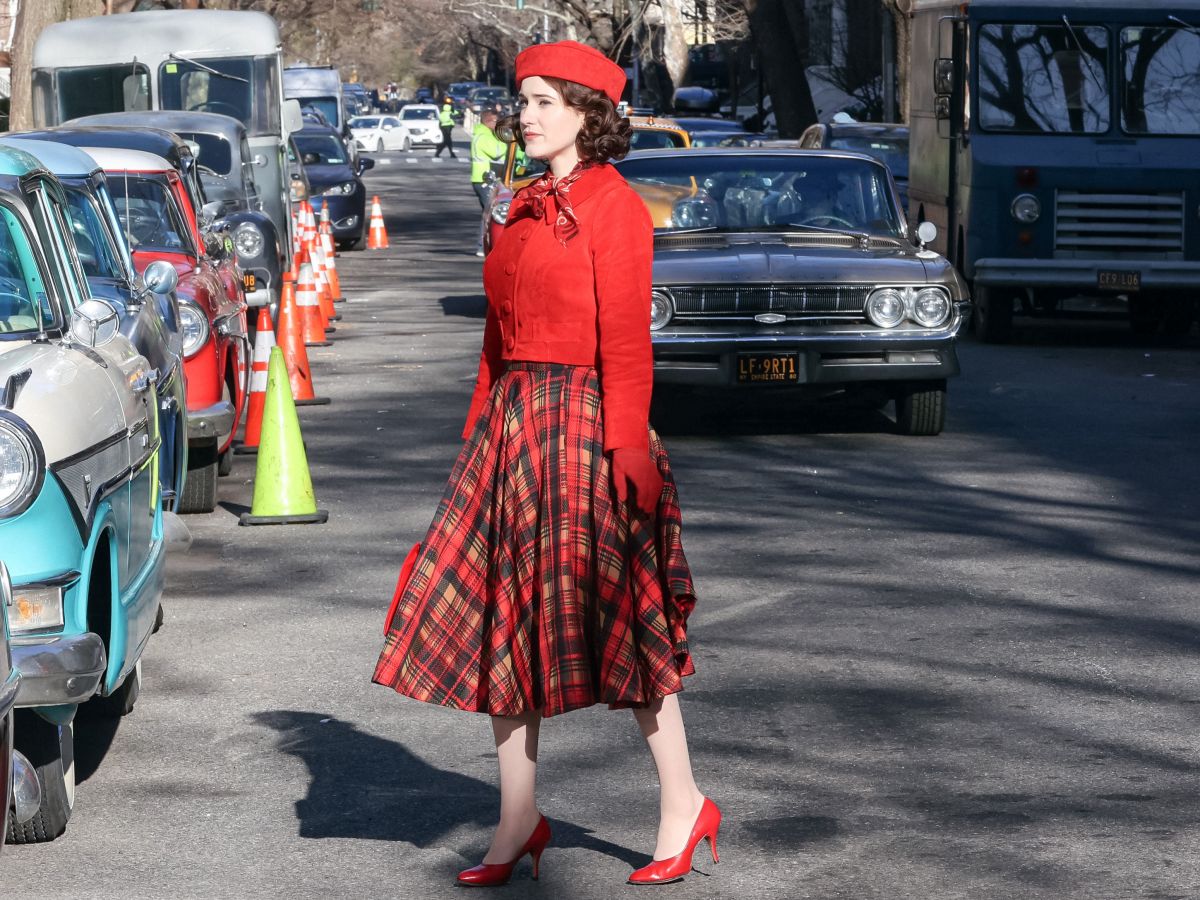 Rachel Brosnahan On Set Of Marvelous Mrs Maisel Central Park New York