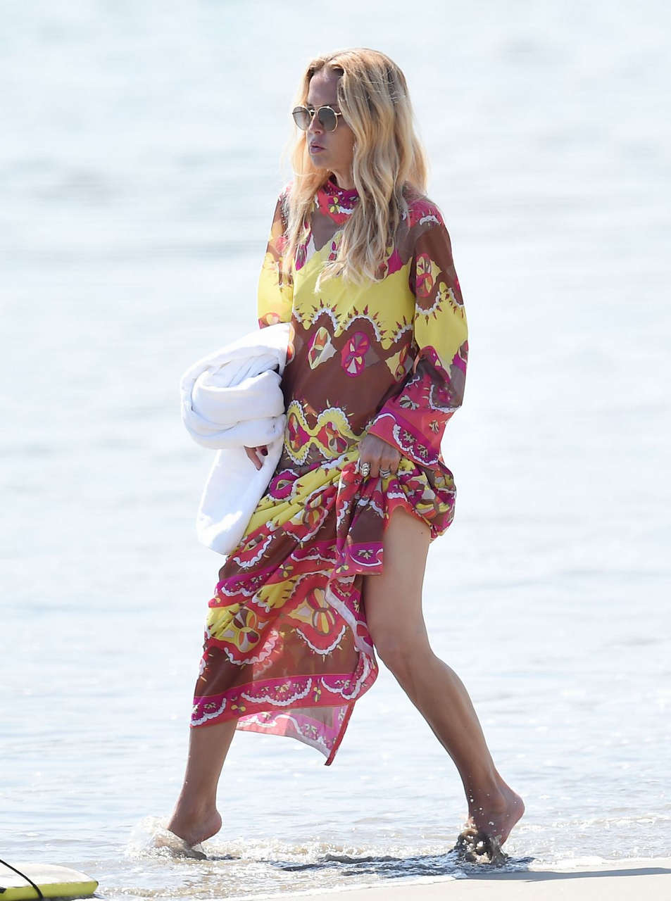 Rachel Zoe Out Walking Beach Santa Barbara