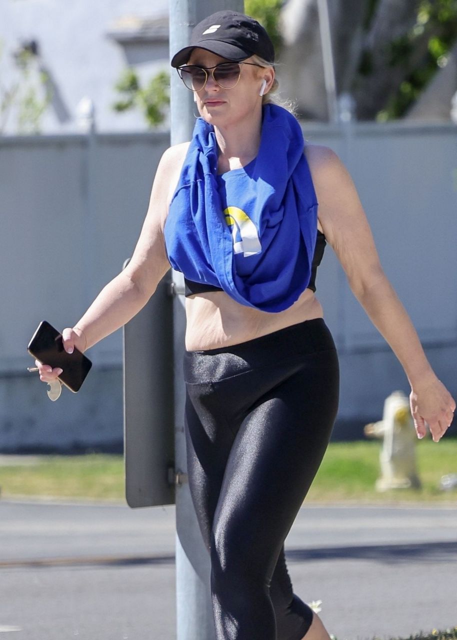 Rebel Wilson Out Hiking Griffith Park Los Angeles