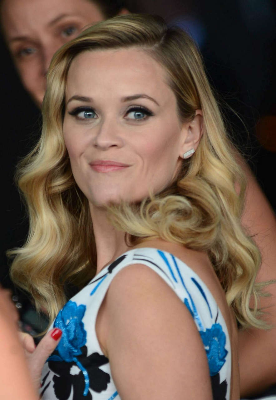 Reese Witherspoon Heading Chateau Marmont Hollywood