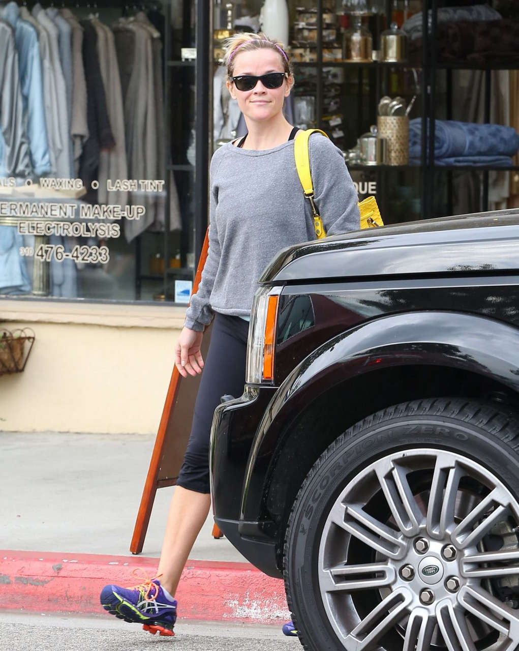 Reese Witherspoon Leaves Gym Brentwood