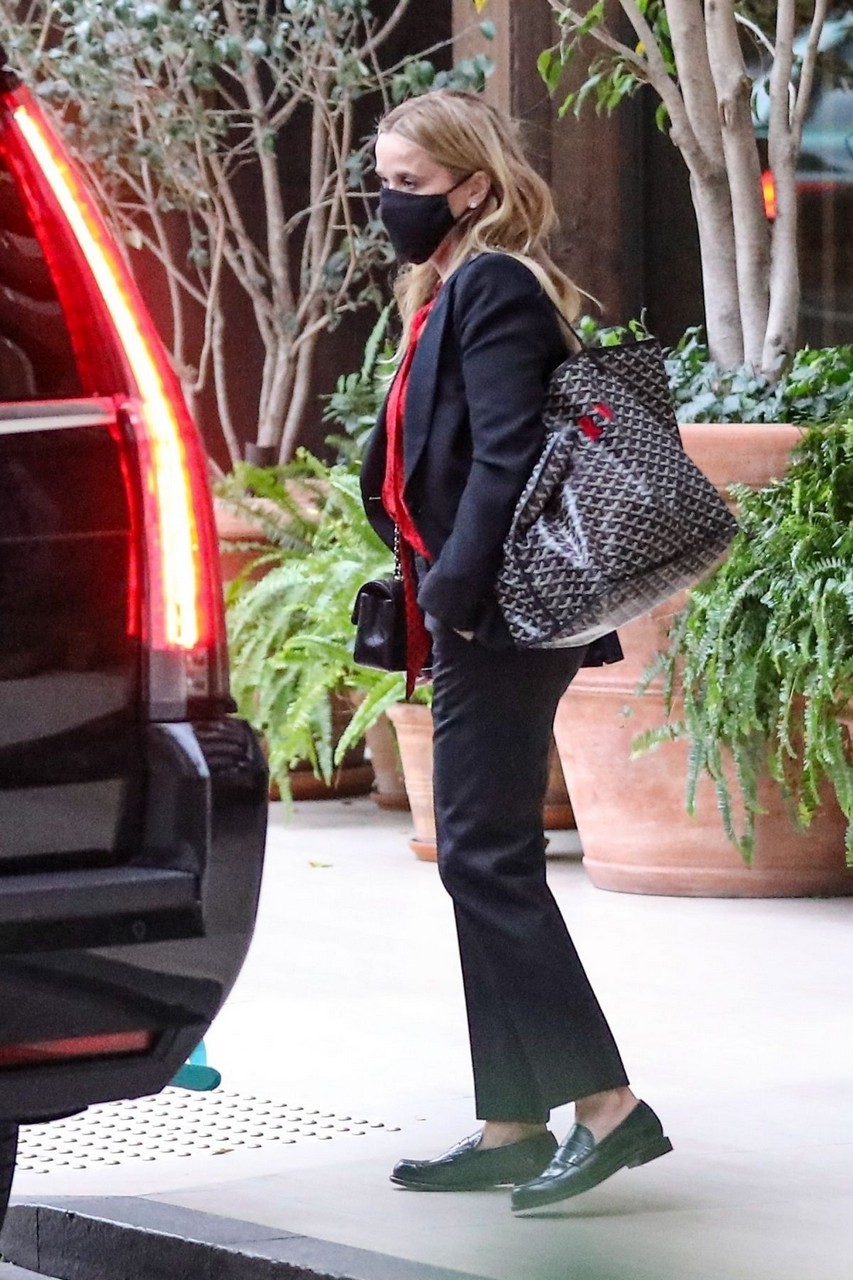 Reese Witherspoon Leaves West Hollywood Edition Hotel