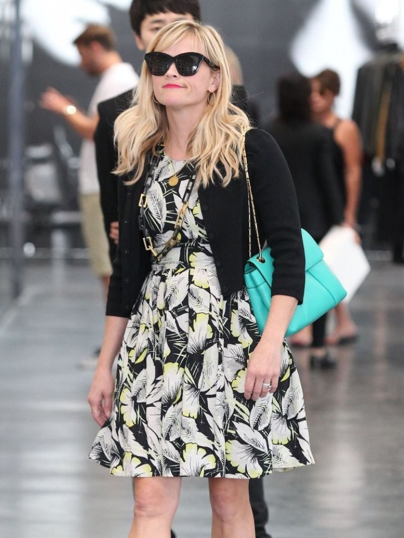 Reese Witherspoon Out About Beverly Hills