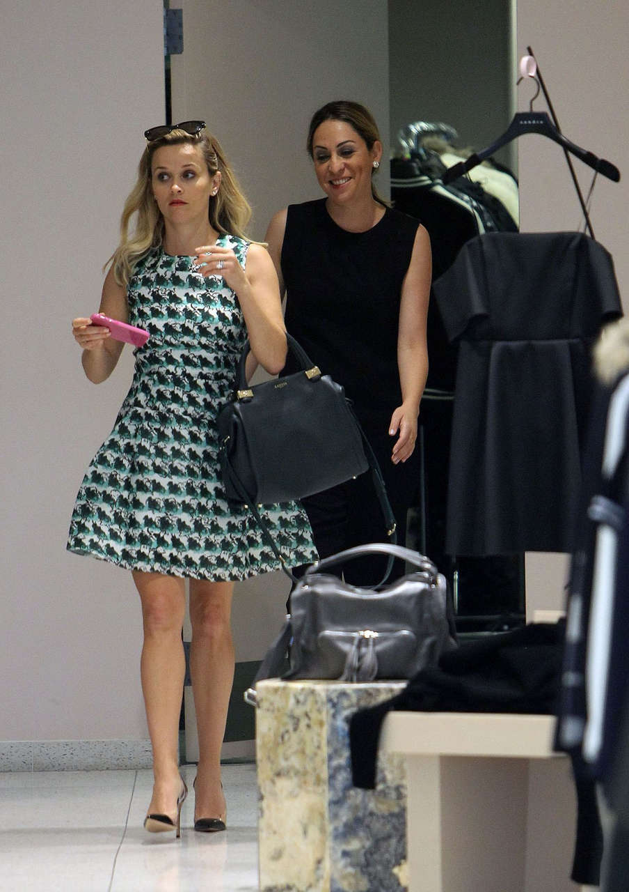 Reese Witherspoon Out Shopping Los Angeles