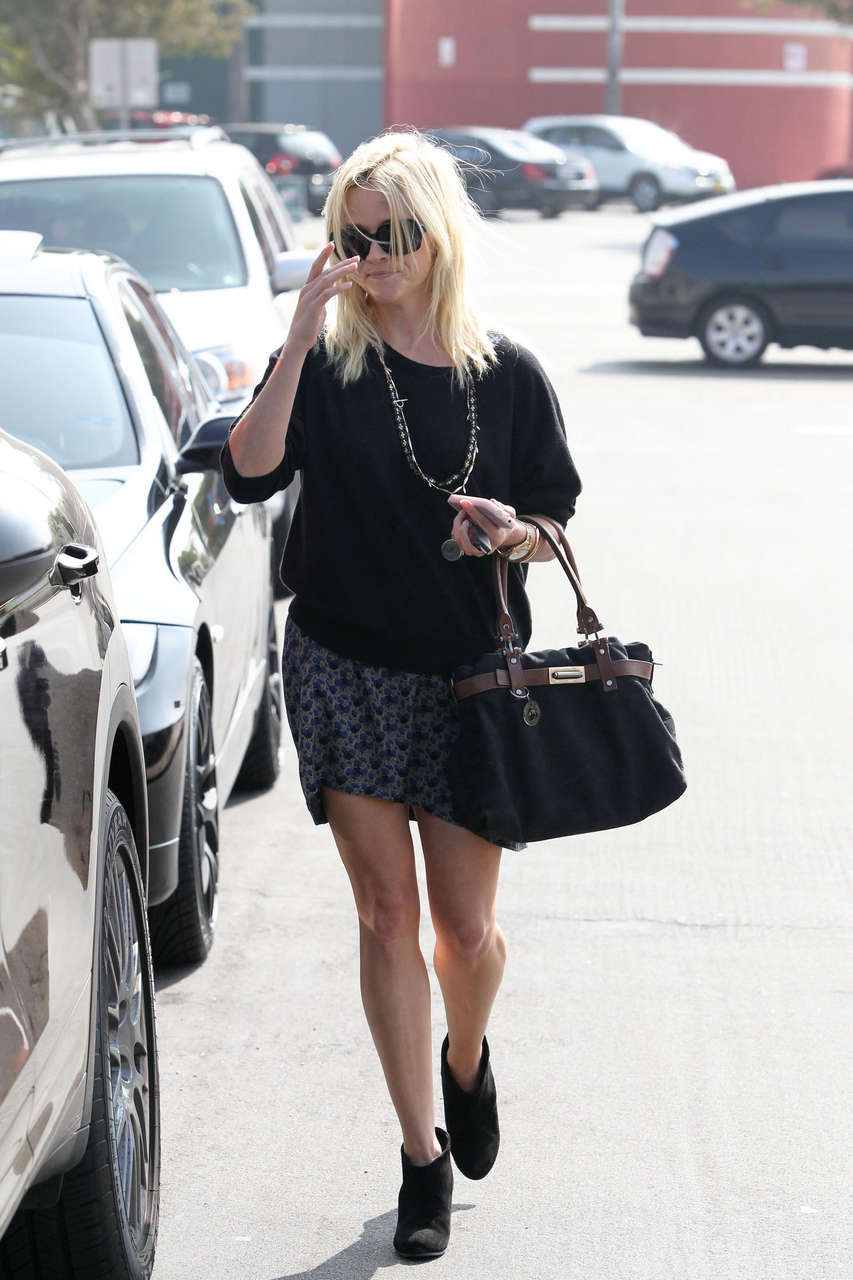 Reese Witherspoon Shopping Brentwood