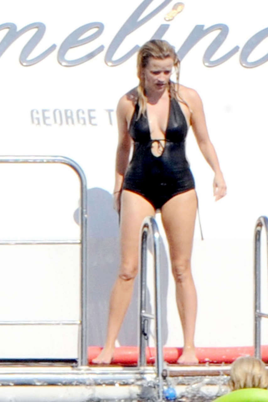 Reese Witherspoon Swimsuit Yacht Italy