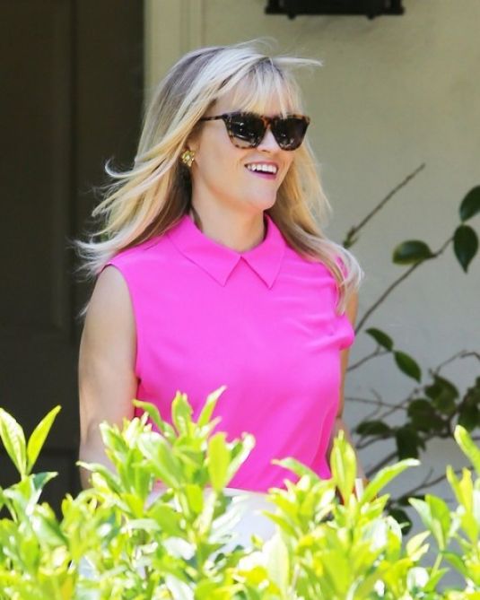 Reese Witherspoon White Skirt Out West Hollywood