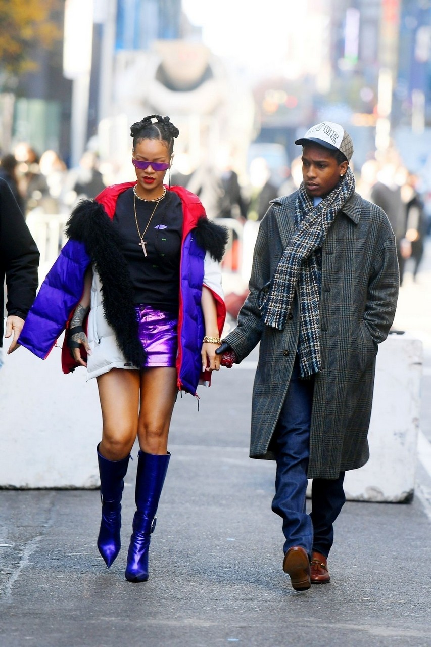 Rihanna Arrives Basquiat S Exhibit Christie S New York