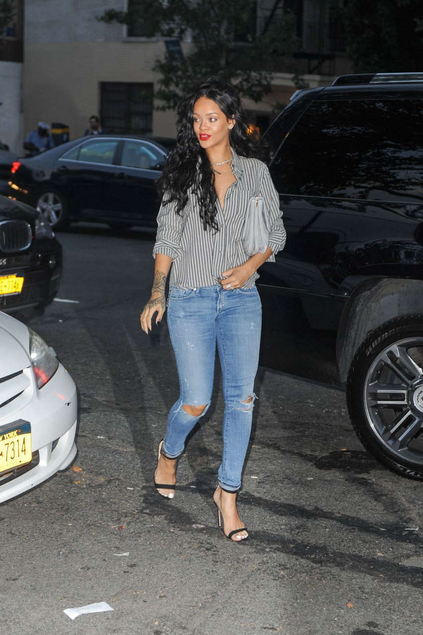 Rihanna Arrives Da Silvano Restaurant New York