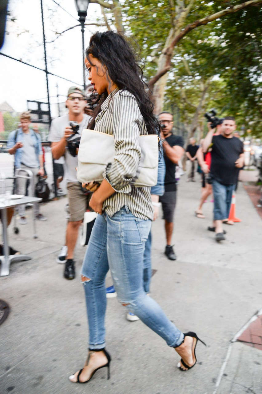 Rihanna Arrives Da Silvano Restaurant New York