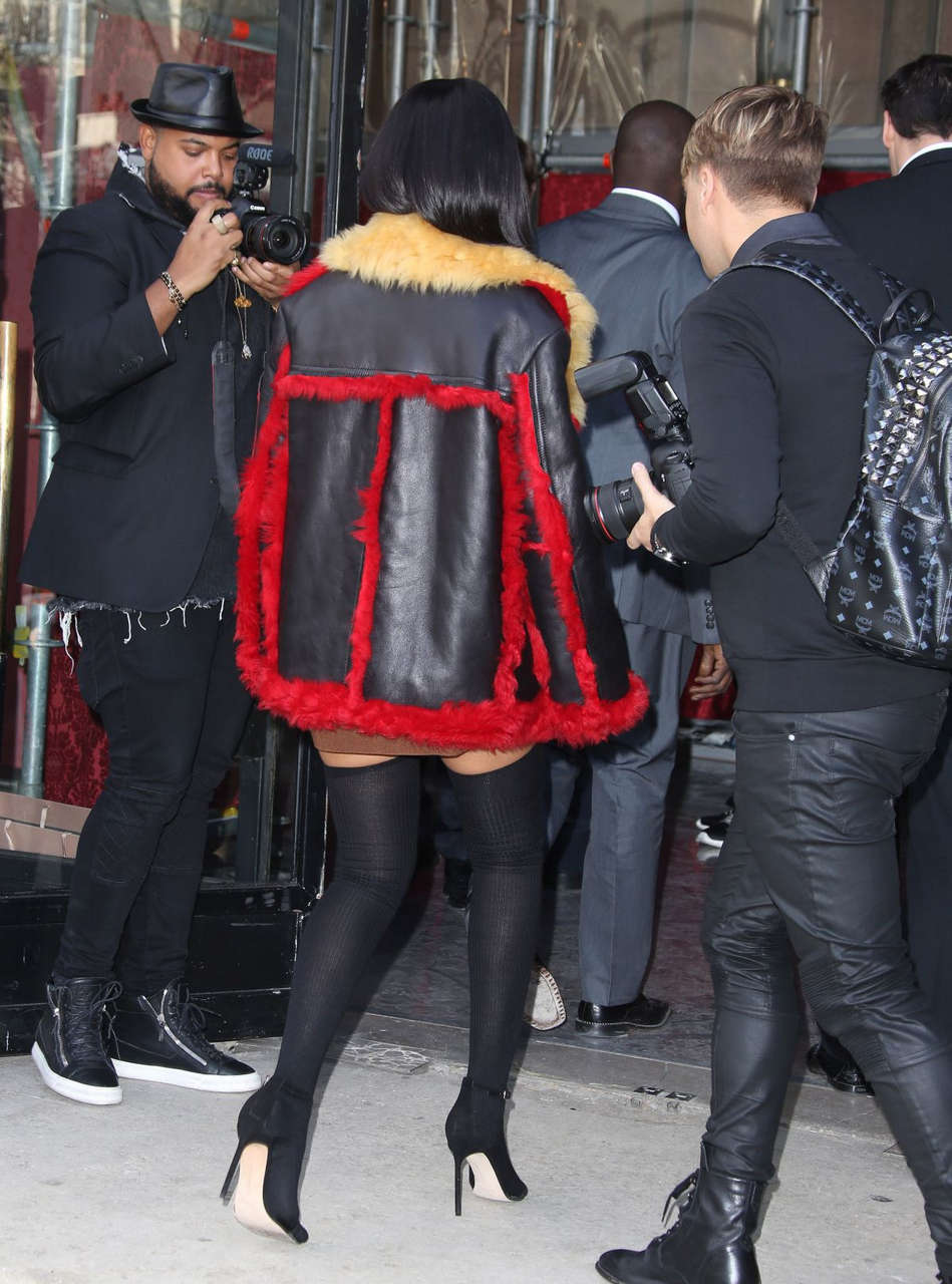 Rihanna Arrives Miu Miu Fashion Show Paris
