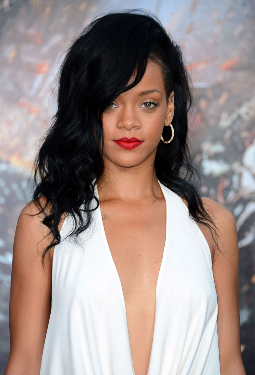 Rihanna Battleship Premiere Los Angeles