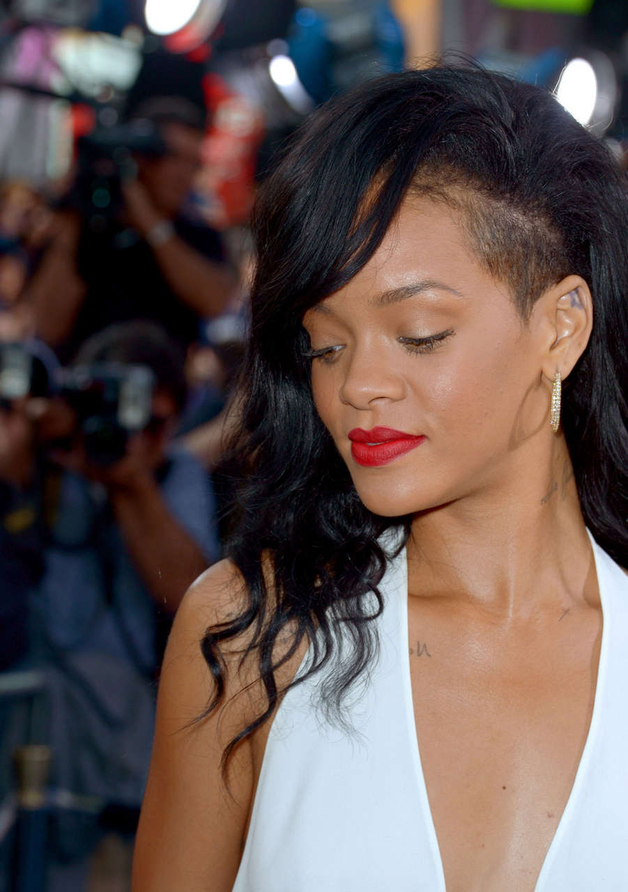 Rihanna Battleship Premiere Los Angeles