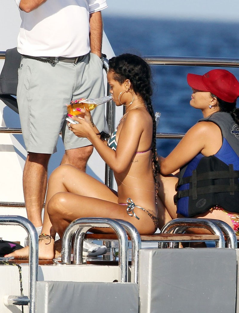 Rihanna Bikini Yacht St Tropez