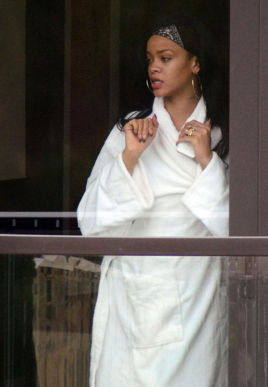 Rihanna Chilling Her Hotel Room Sydney