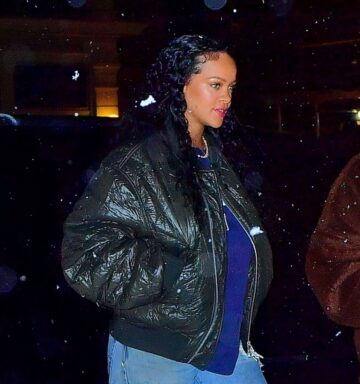 Rihanna Heading To Studio New York