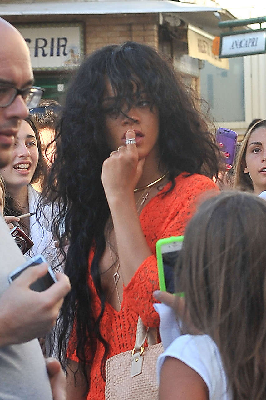 Rihanna Out For Shopping Capri