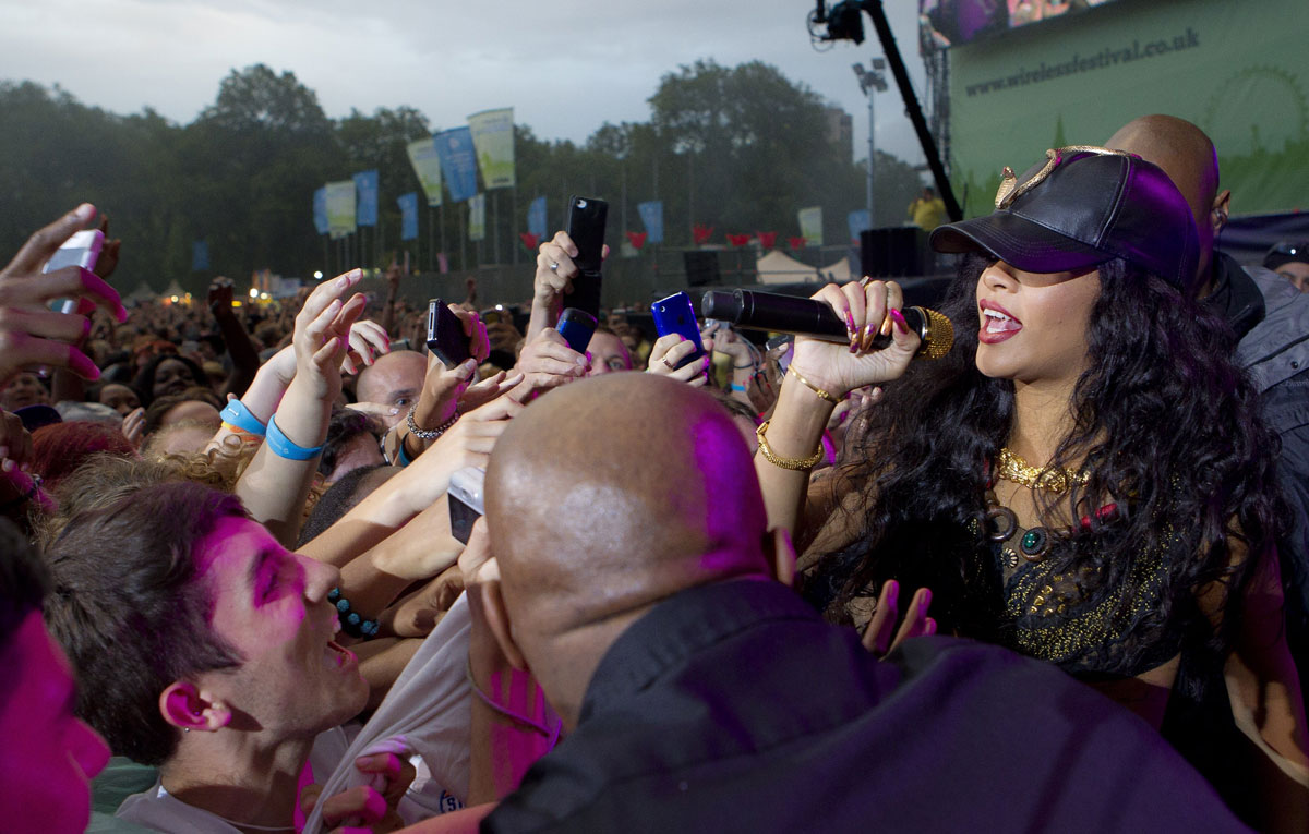 Rihanna Performing Barclaycard Wireless Festival Hyde Park