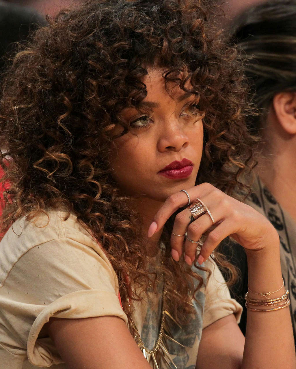 Rihanna Watching Los Angeles Lakers Vs Memphis Grizzlies Staples Center