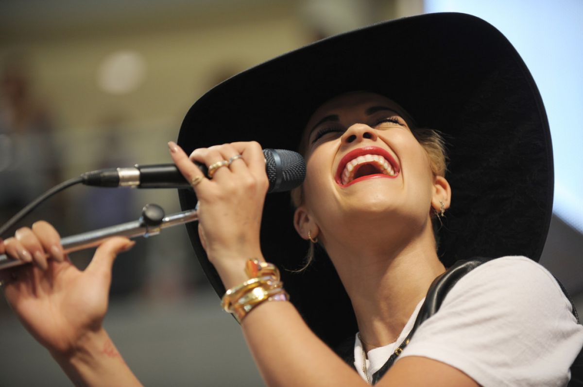 Rita Ora Performs Mall America