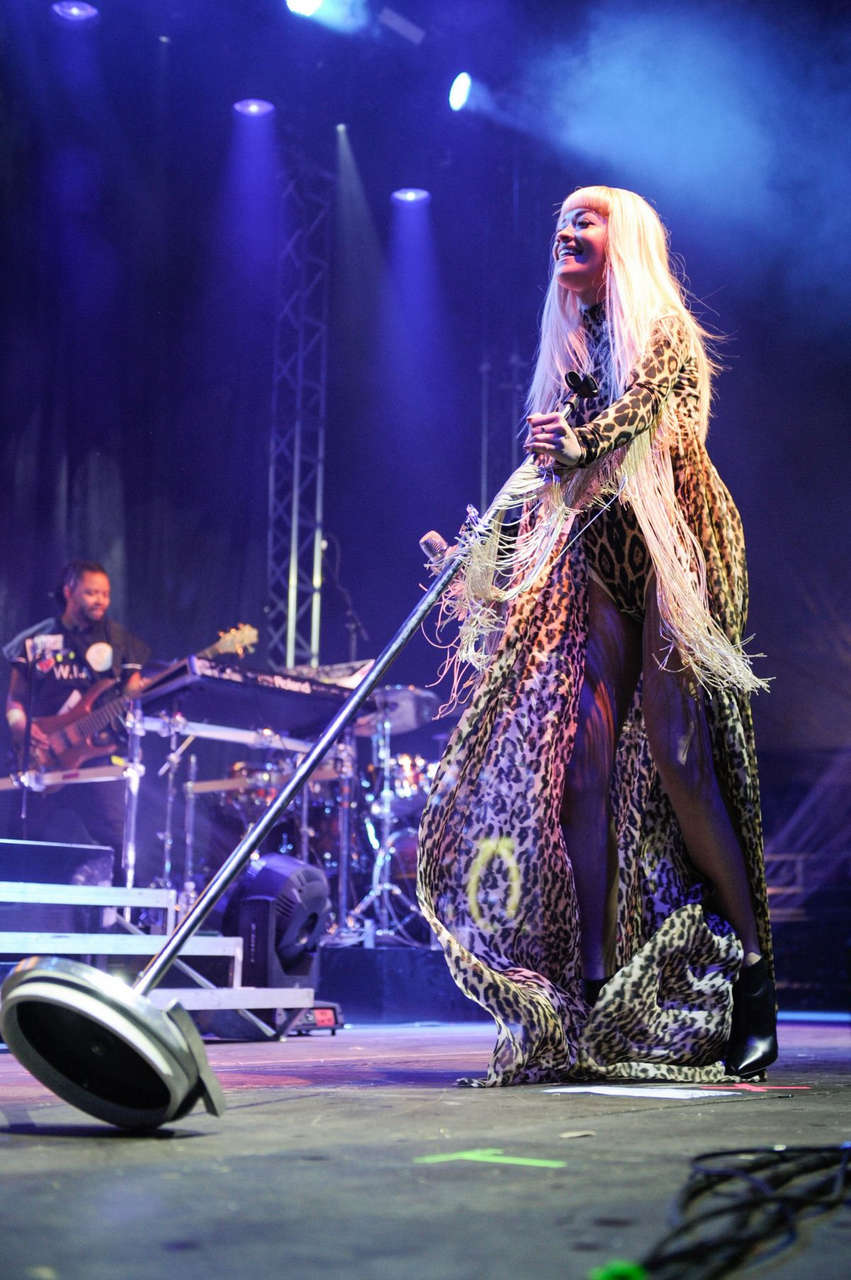 Rita Ora Performs V Festival Chelmsford
